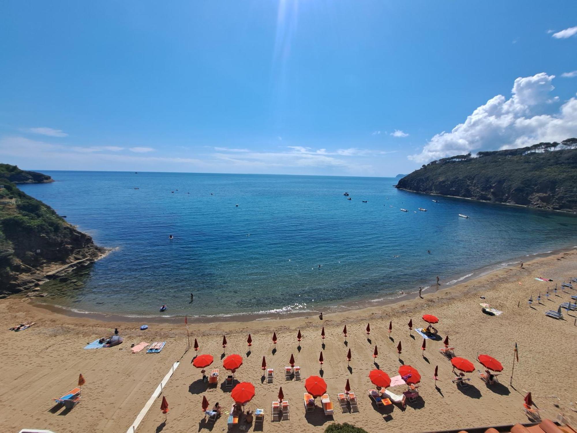 ホテル Elba Travels - Morcone カポリーヴェリ エクステリア 写真